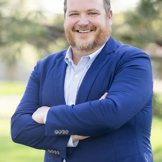 Roman Fox outside with a natural background